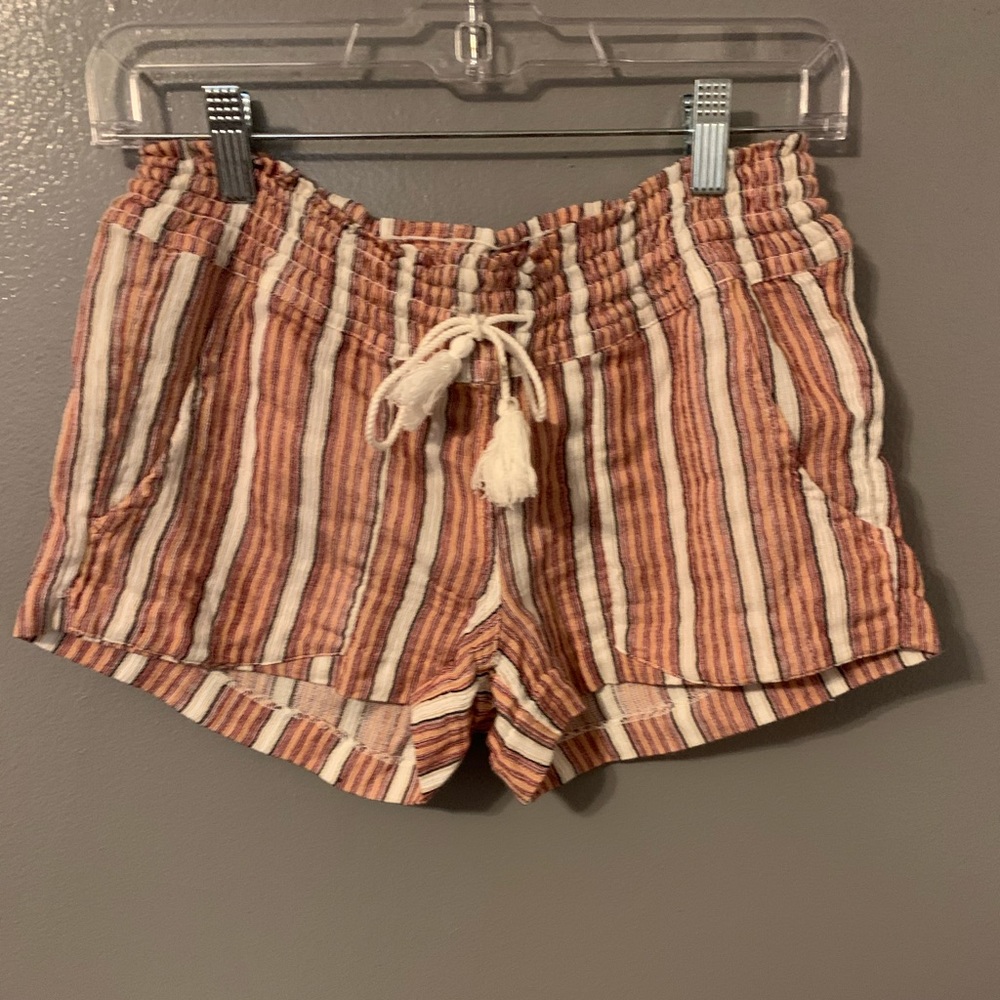 Multi color Roxy small shorts, perfect for beach or warm weather.